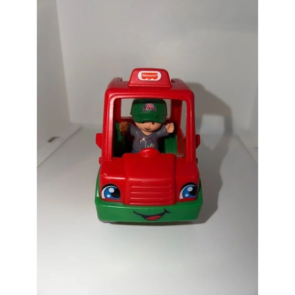 Little people pizza driver